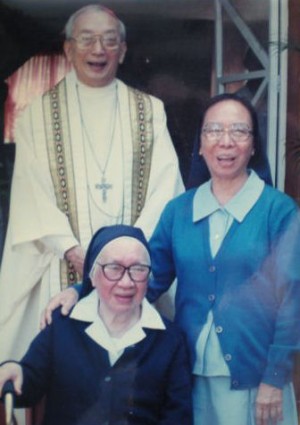 Sr. Assumption, seated, with her niece Sr. Teresita Feliciano RGS and nephew Bishop Federico Escaler SJ.